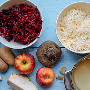 Sellerie-Rote-Beete-Salat Sellerie-Rote-Beete-Salat